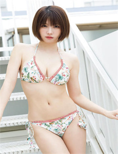 美国的年轻女性农场主-金巧巧产女