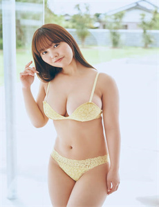 美女打扑克影视-美女穿个性衣服跳舞视频大全