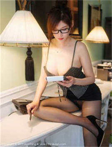 成人午夜视频一区二区国语-夜玩亲女裸睡的小妍H小说